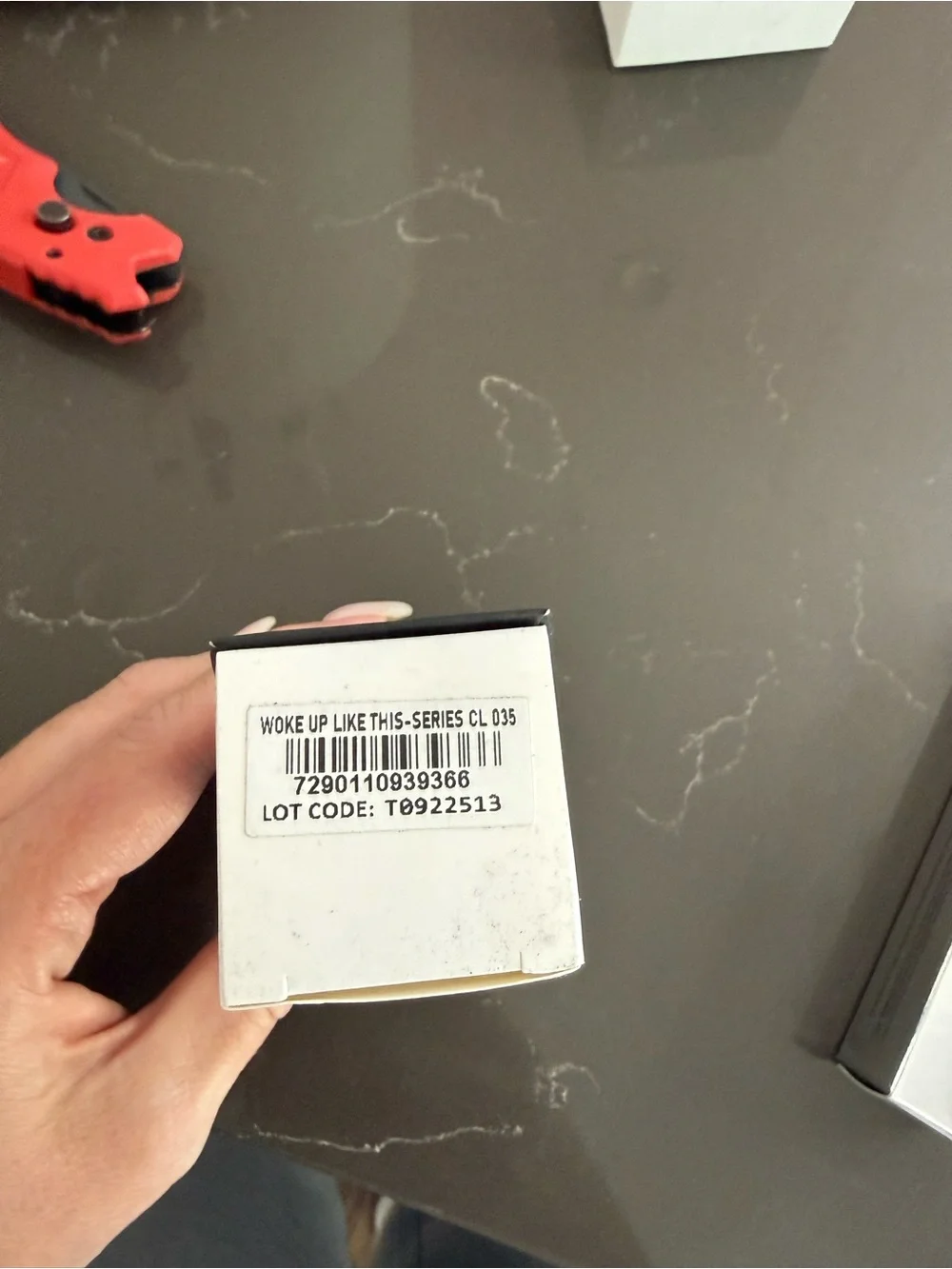 NIB IL MAKIAGE foundation and concealer -Light